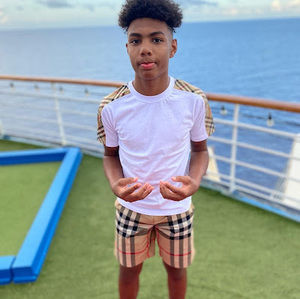 Meet your Posher, Ethan